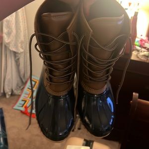 Sports duck boots  rain boots